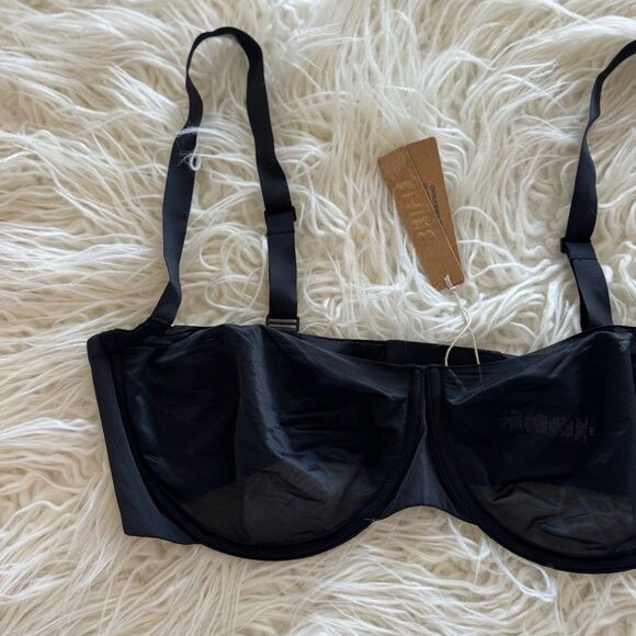 Skims No Show Molded Unlined Balconette Bra Onyx Size 38D - Picture 4 of 8